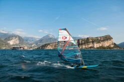 FANATIC Windsurf Board Eagle LTD 2023 - 130 21 FANATIC Windsurf Board Eagle LTD 2023 - 130 -Optimal Surfen Geschäft chiarasocin eagleltd23 e pace23 by sicrowtherfanatic duotone lakegarda d6i8987
